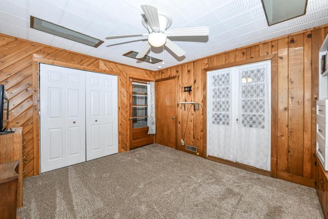 28 N Spencer STREET, Elkhorn, WI 53121