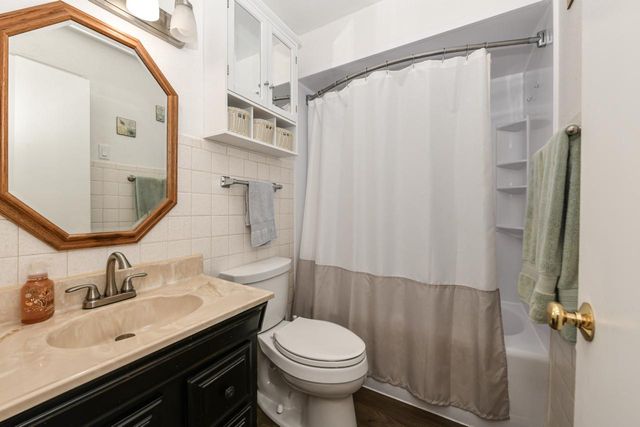 28 N Spencer STREET, Elkhorn, WI 53121