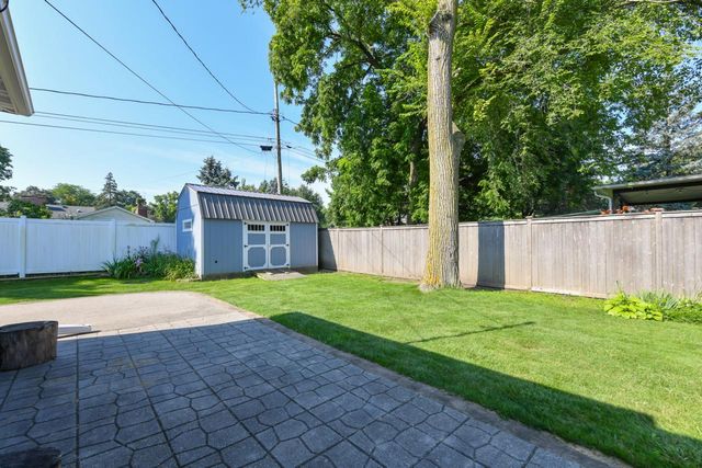 28 N Spencer STREET, Elkhorn, WI 53121