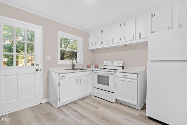 4944 Galveston Drive, Fayetteville, NC 28303