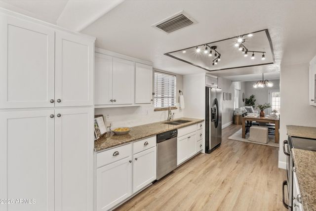 19813 N 76TH Avenue, Glendale, AZ 85308