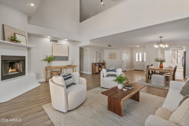 19813 N 76TH Avenue, Glendale, AZ 85308