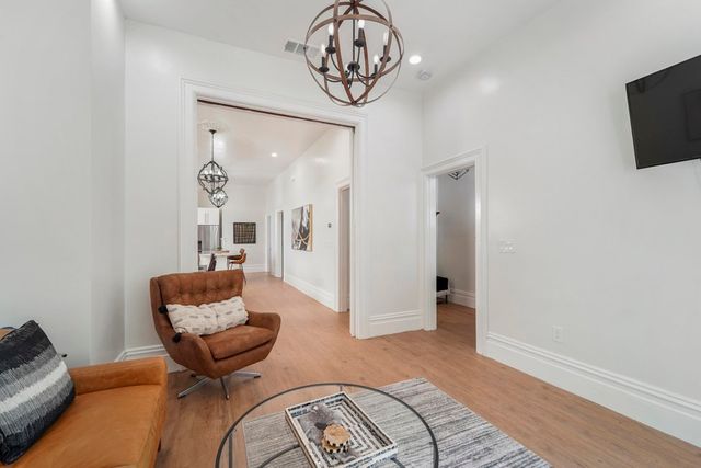 1662 14th Street, Oakland, CA 94607