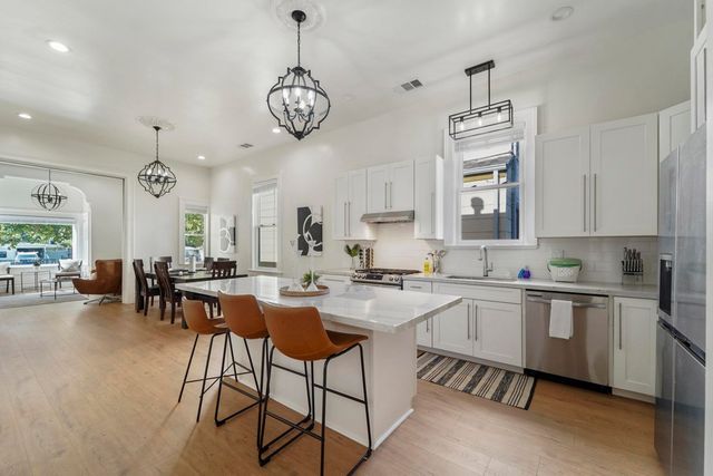 1662 14th Street, Oakland, CA 94607