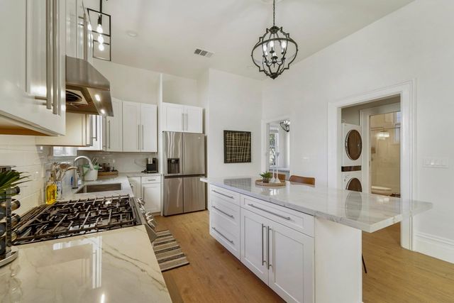 1662 14th Street, Oakland, CA 94607