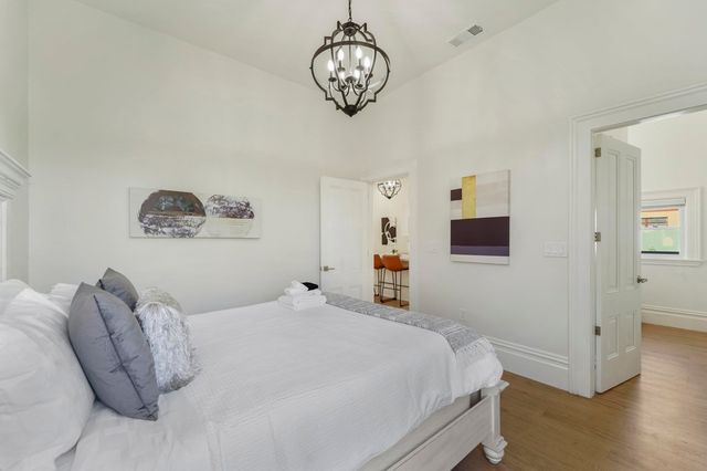 1662 14th Street, Oakland, CA 94607