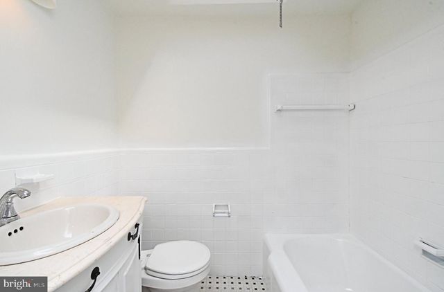 2219 ARDMORE AVE, Drexel Hill, PA 19026