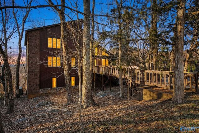 1522 Chandler Road SE, Huntsville, AL 35801