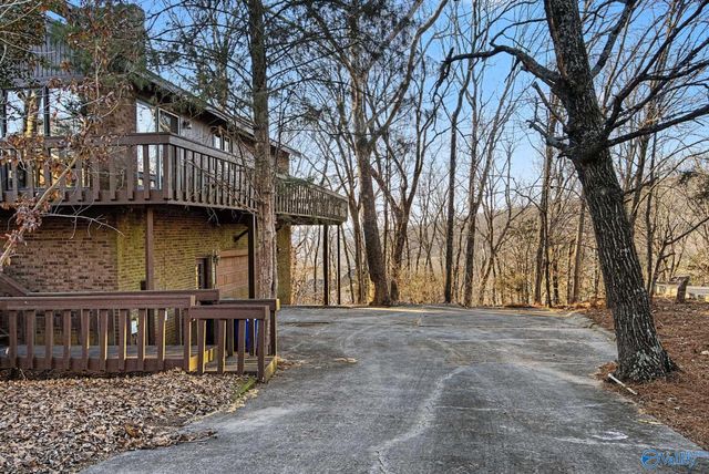 1522 Chandler Road SE, Huntsville, AL 35801