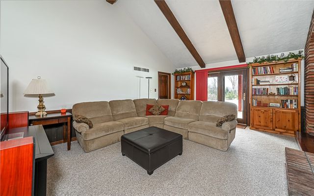 656 Bairdford Rd, West Deer, PA 15044