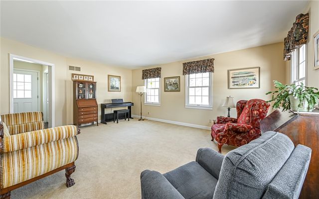 656 Bairdford Rd, West Deer, PA 15044