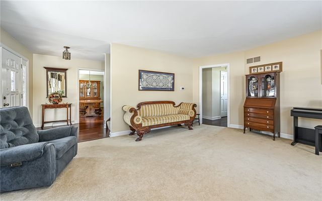 656 Bairdford Rd, West Deer, PA 15044