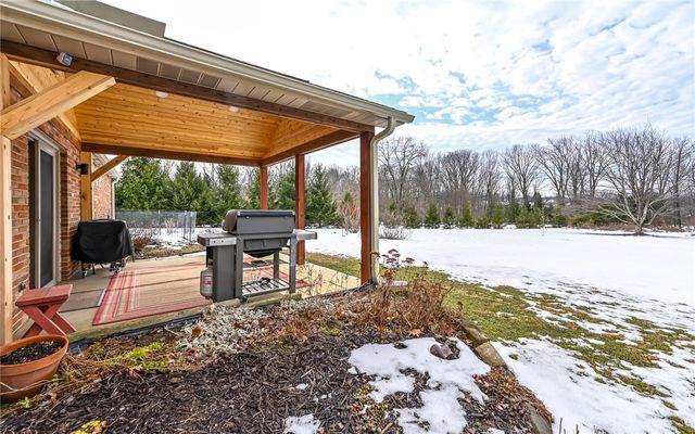 656 Bairdford Rd, West Deer, PA 15044