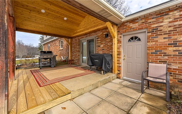 656 Bairdford Rd, West Deer, PA 15044