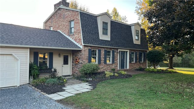 656 Bairdford Rd, West Deer, PA 15044