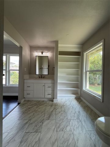 507 Davis Drive, Athens, TX 75751