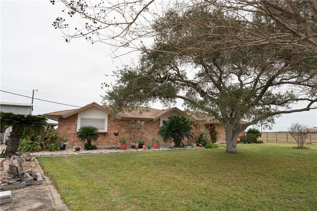 6656 Yorktown Blvd, Corpus Christi, TX 78414 — photo 3