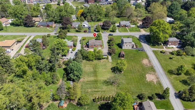 180 Bonnie View Dr, Pine Twp, PA 15090