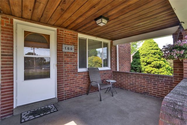 180 Bonnie View Dr, Pine Twp, PA 15090