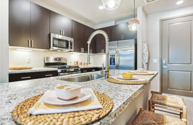 3601 N CENTRAL Avenue B1, Phoenix, AZ 85012