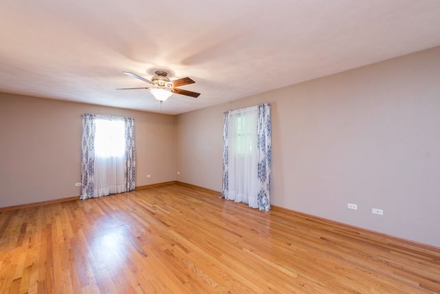 1417 April Lane, Winthrop Harbor, IL 60096