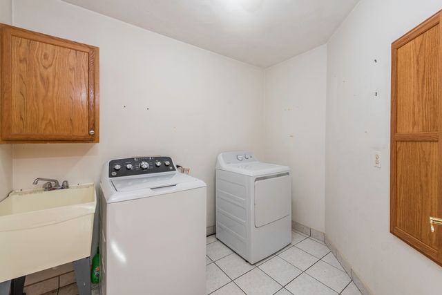1417 April Lane, Winthrop Harbor, IL 60096