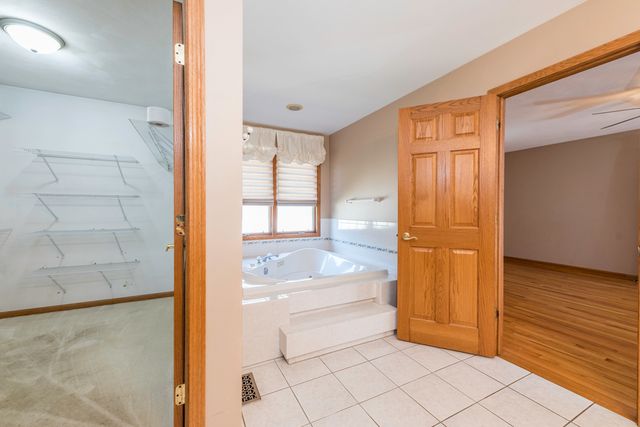 1417 April Lane, Winthrop Harbor, IL 60096