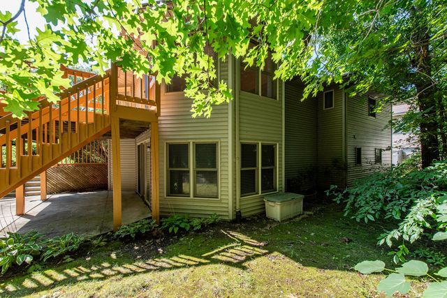 1417 April Lane, Winthrop Harbor, IL 60096