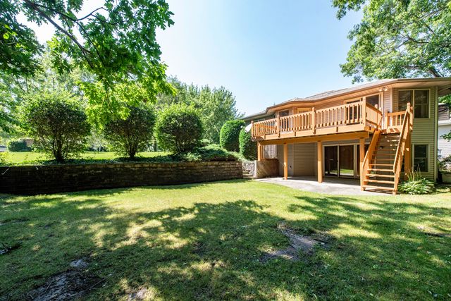 1417 April Lane, Winthrop Harbor, IL 60096