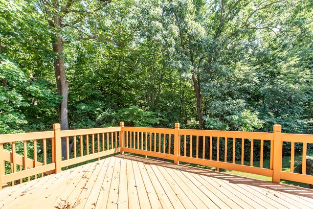 1417 April Lane, Winthrop Harbor, IL 60096