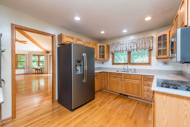 1417 April Lane, Winthrop Harbor, IL 60096