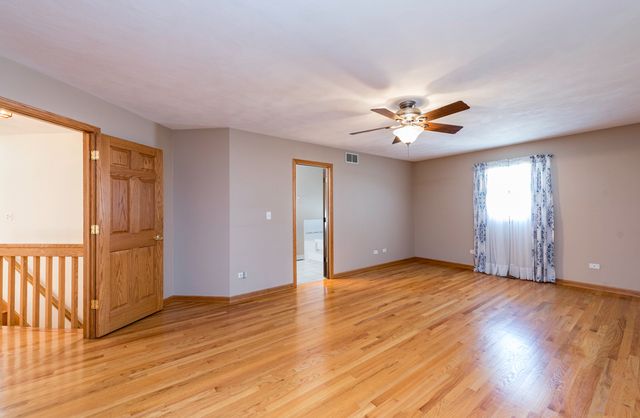 1417 April Lane, Winthrop Harbor, IL 60096