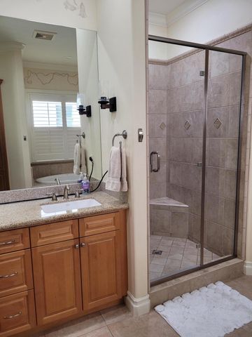 5411 W Mission Avenue, Visalia, CA 93277