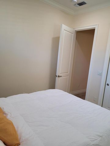 5411 W Mission Avenue, Visalia, CA 93277