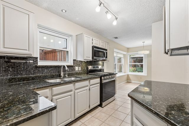 1109 Holly Drive, Carrollton, TX 75010