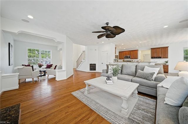 145 Sinclair LN, Chesapeake, VA 23322