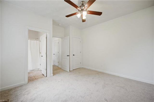 145 Sinclair LN, Chesapeake, VA 23322