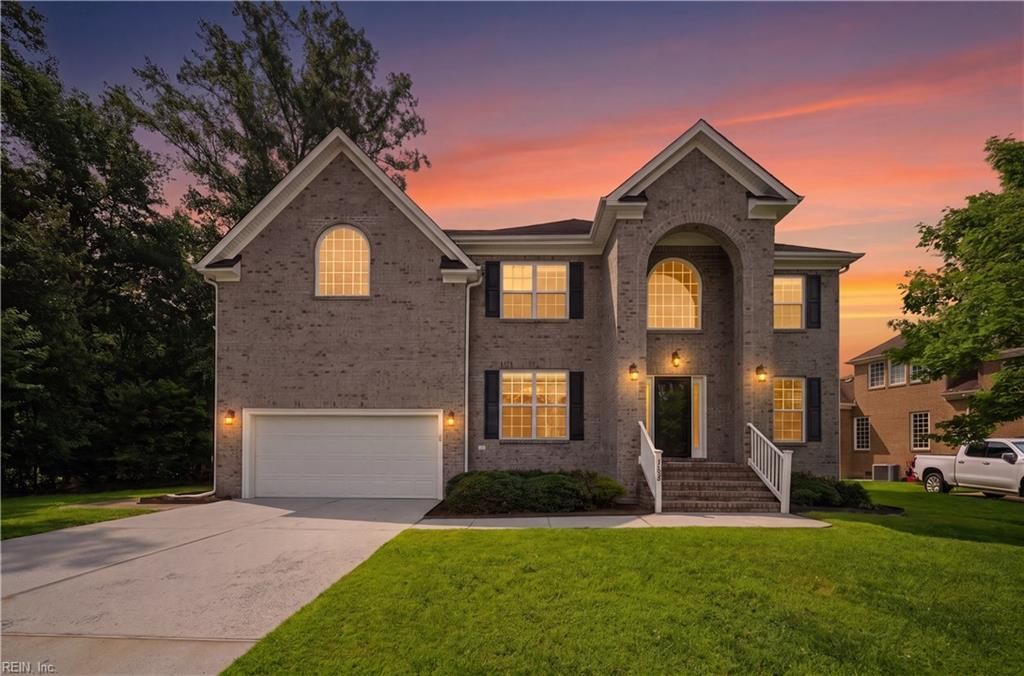 145 Sinclair LN, Chesapeake, VA 23322
