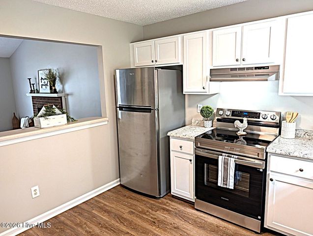 114 Live Oak Court, Midway Park, NC 28544