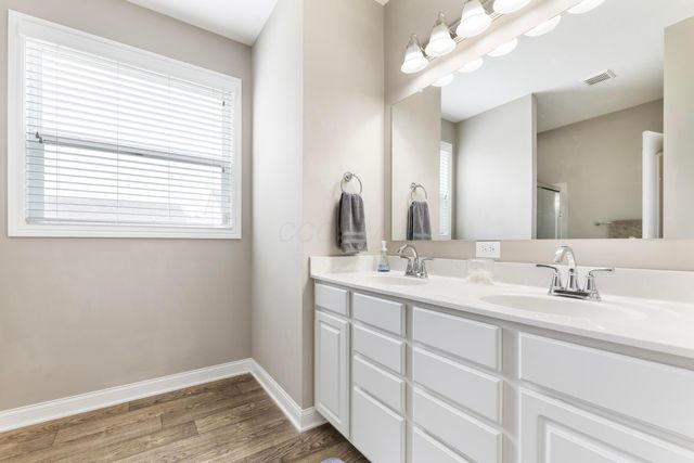 203 Cloverhill Drive, Galloway, OH 43119