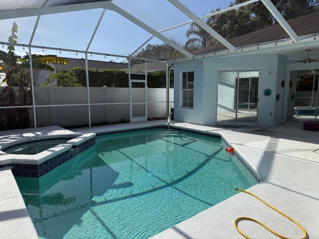 319 COUNTRY VINEYARD DRIVE, Valrico, FL 33594