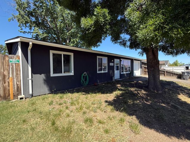 2629 Seneca Avenue, Medford, OR 97501