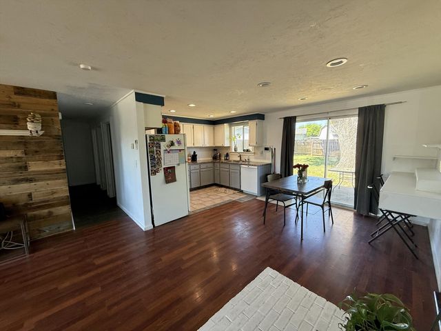 2629 Seneca Avenue, Medford, OR 97501