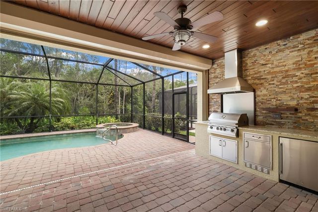 28591 Westmeath CT, Bonita Springs, FL 34135