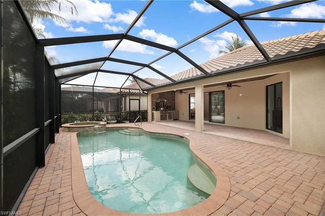 28591 Westmeath CT, Bonita Springs, FL 34135