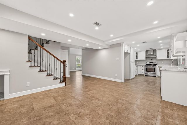 902 Mountain Meadows Drive, Katy, TX 77450