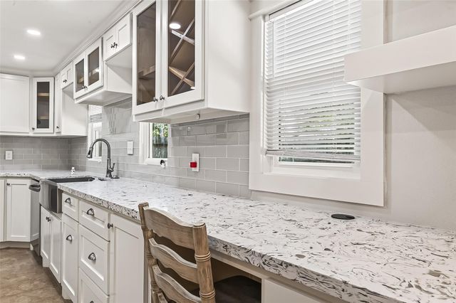 902 Mountain Meadows Drive, Katy, TX 77450