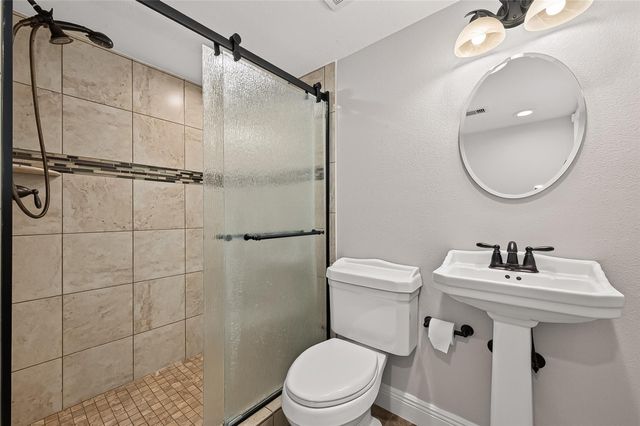 902 Mountain Meadows Drive, Katy, TX 77450