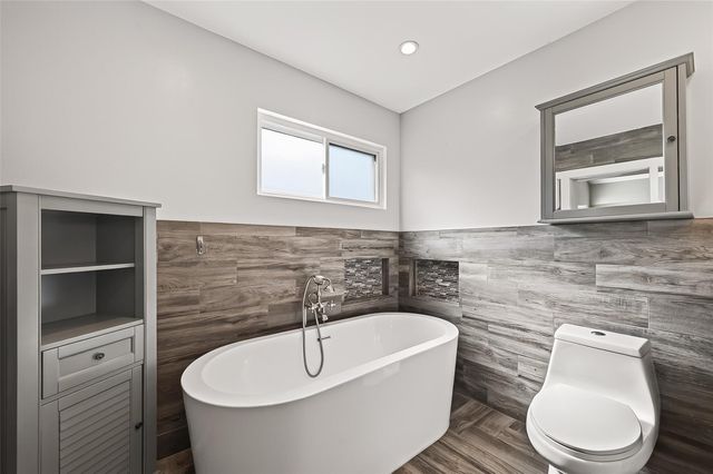 902 Mountain Meadows Drive, Katy, TX 77450
