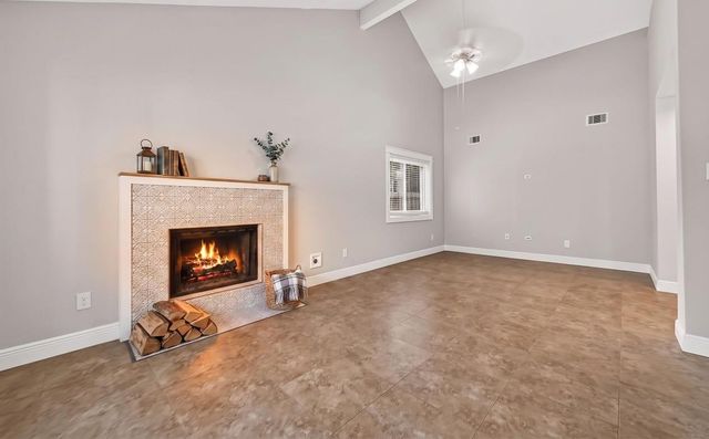 902 Mountain Meadows Drive, Katy, TX 77450